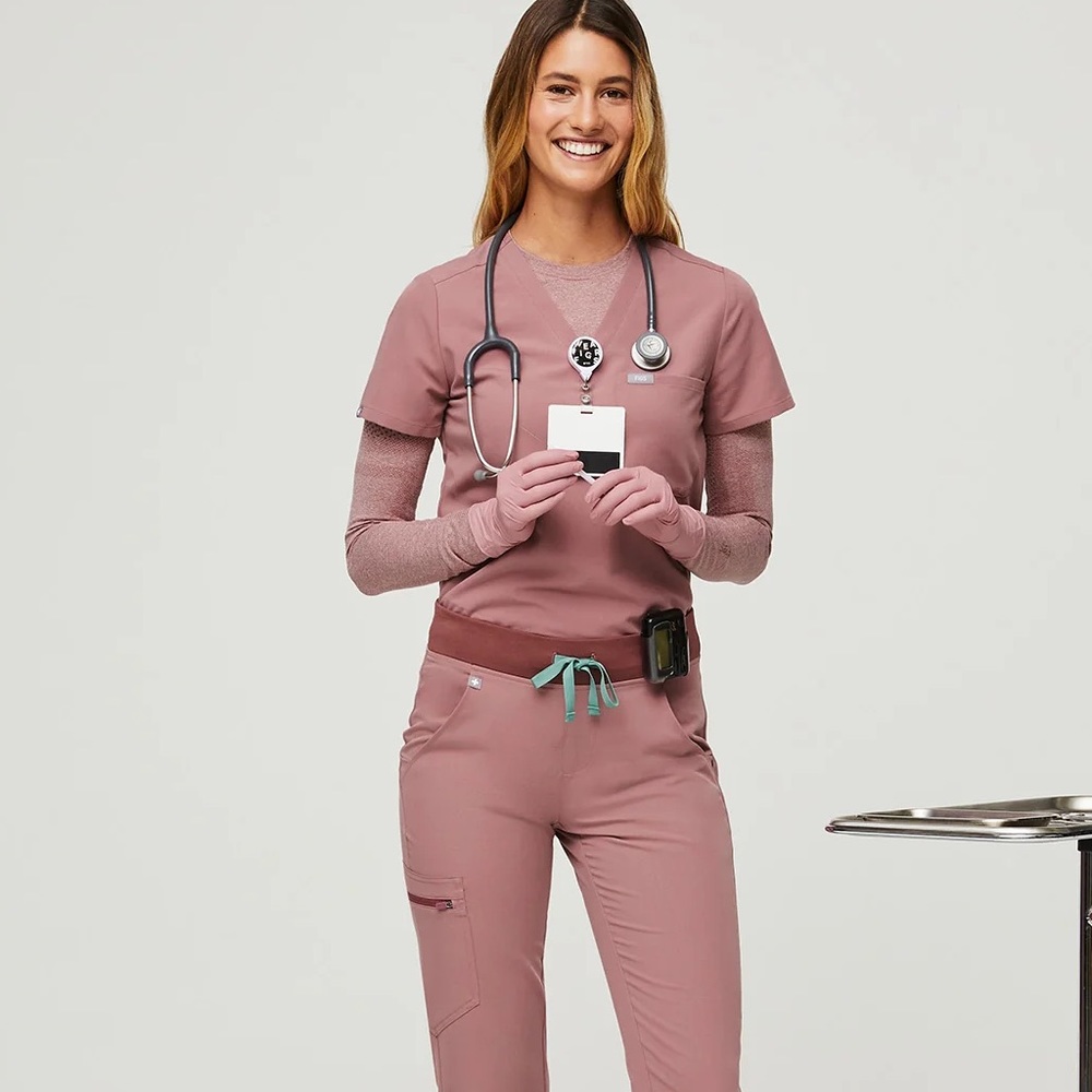 Figs mineral mauve limited edition, small catrina top, high waisted yola pant rg